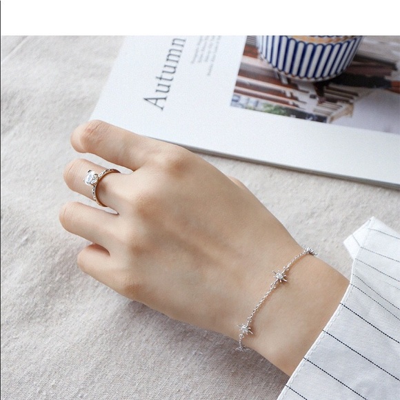 1.25 Carat Zircon Gold Plated Sterling Silver Ring - Picture 5 of 6